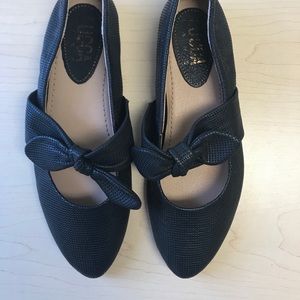 Luca Lane Black Ursula Flats 8